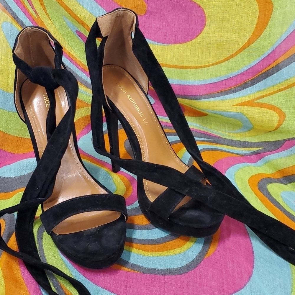 Shoe Republic LA Black 6" Stilletto Heels SZ 6.5